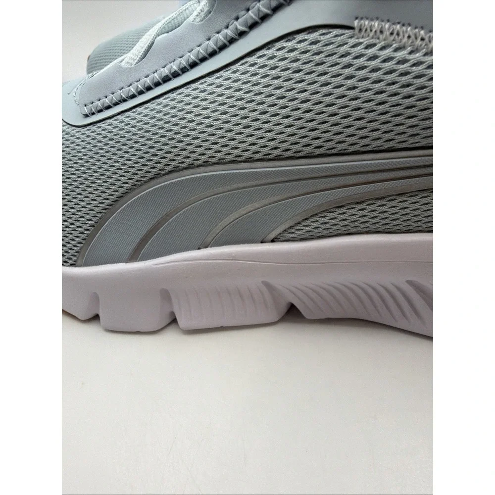 Puma women focus